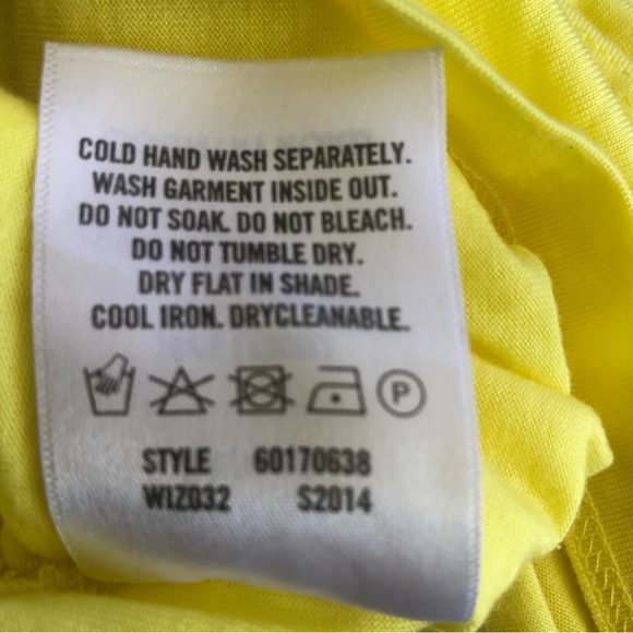 🌿 COUNTRY ROAD 🌿 sleeveless yellow blouse size XS - Picture 5 of 7